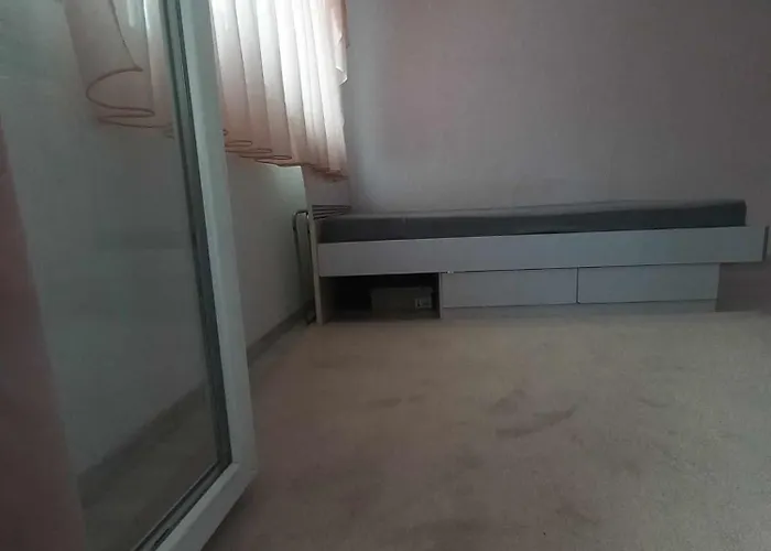 апартамент * サンダンスキ